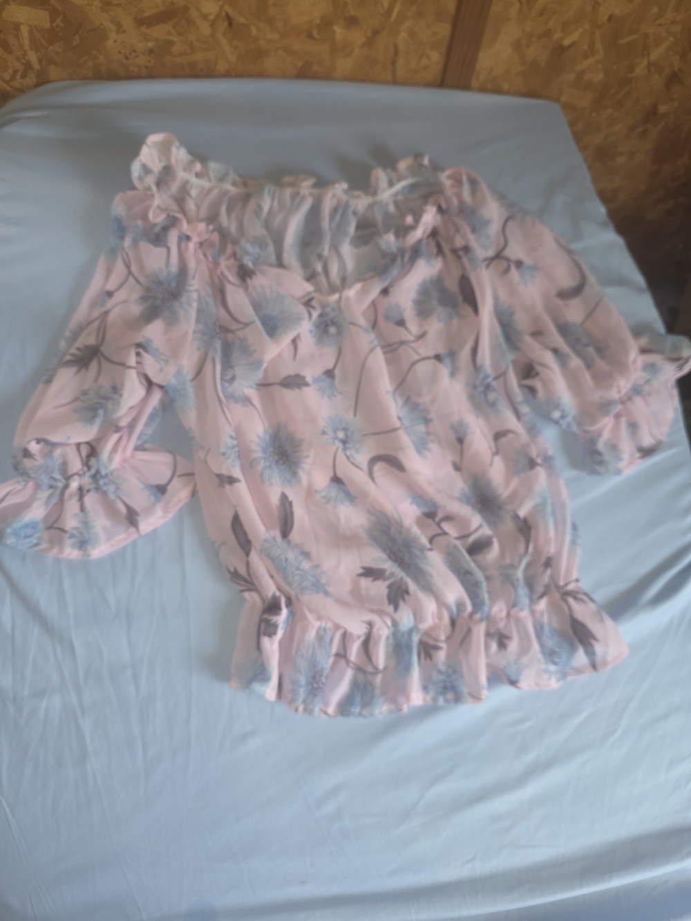 Source Unknown Pink Floral Off-Shoulder Blouse